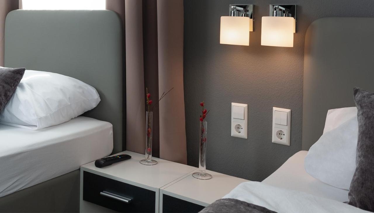 Messe Apartment *